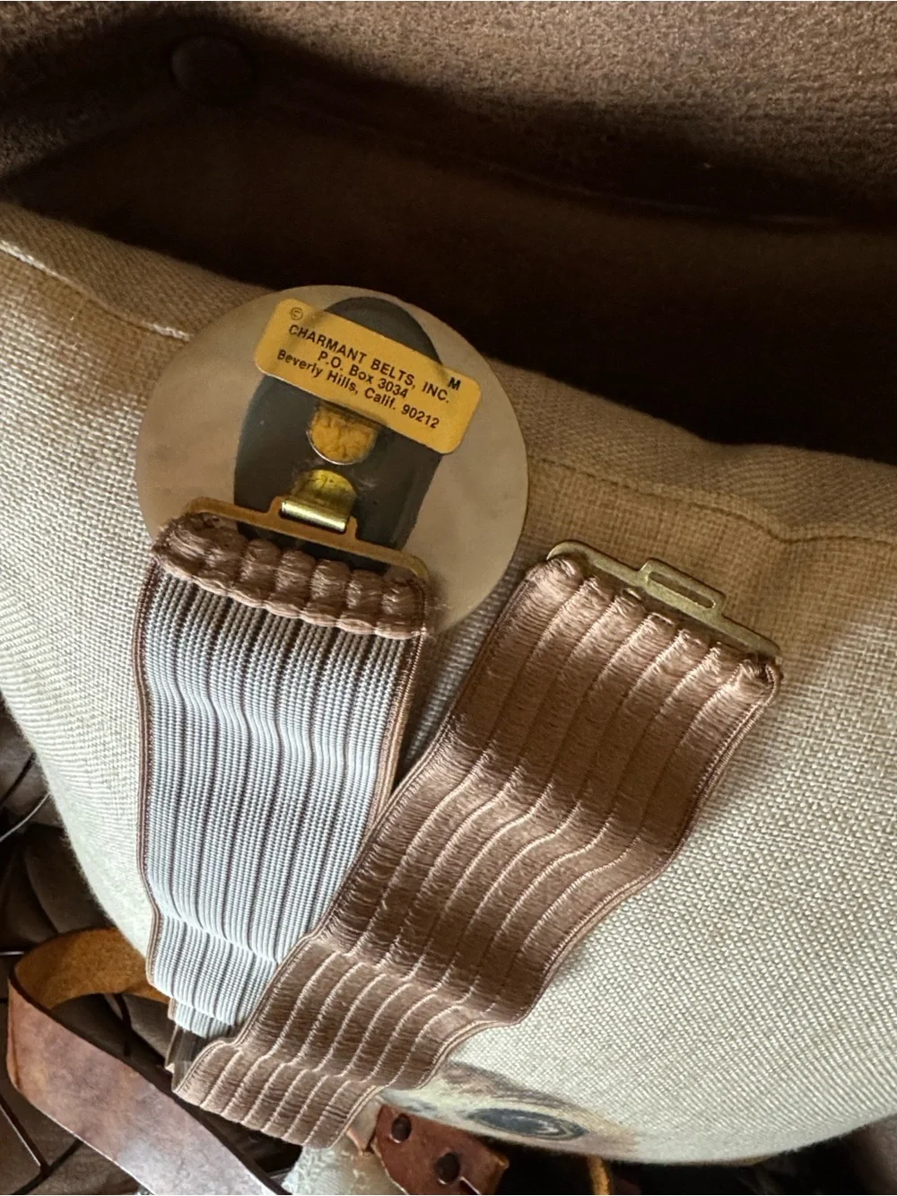 Elastic Brown Waist Belt with Shell Buckle